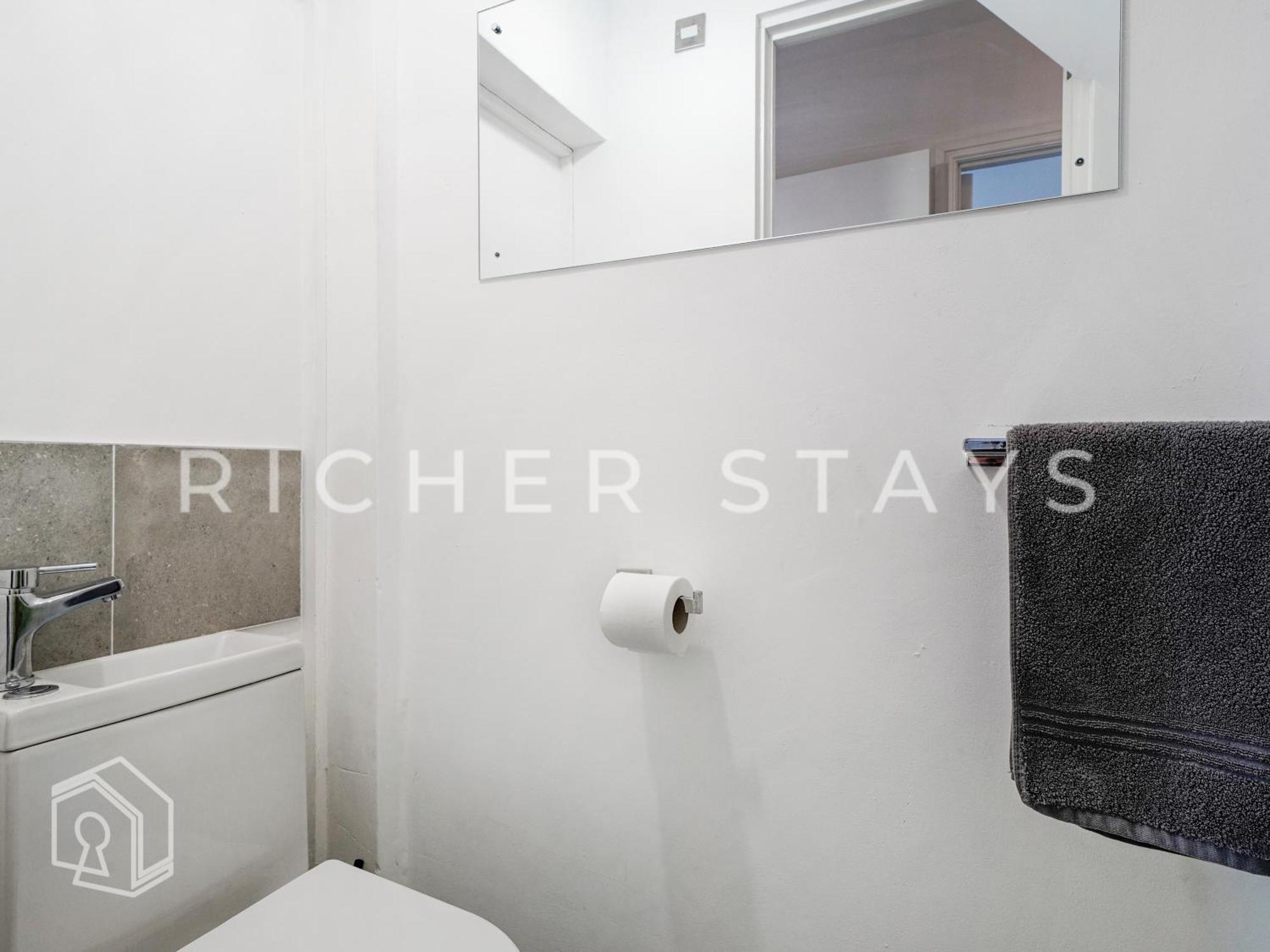 Watford Large 5Br Home - Contractors & Families Eksteriør bilde